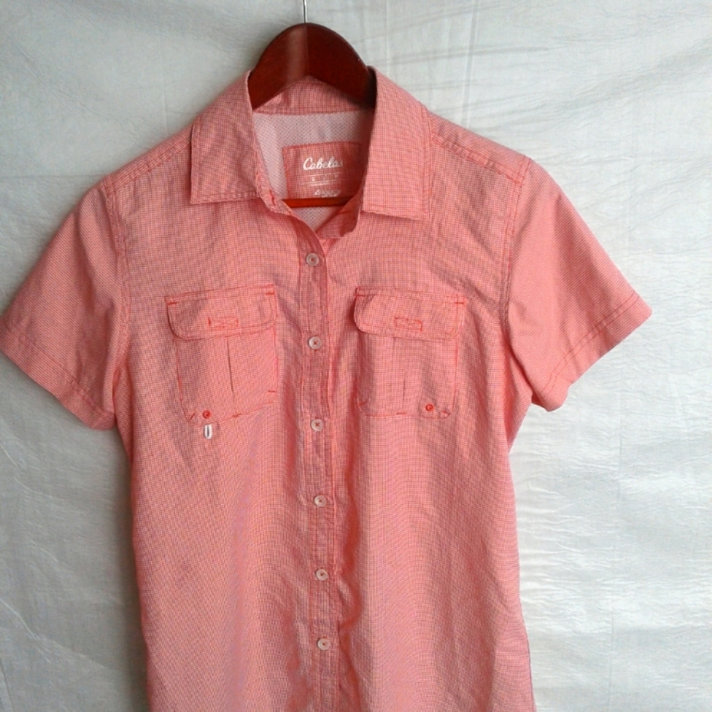 Women's small Cabela's short sleeve button up fishing ,hiking,camping vented…